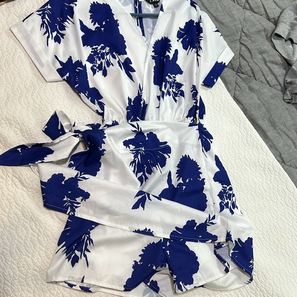 J . NNA Romper with wraparound skirt - Picture 6 of 6